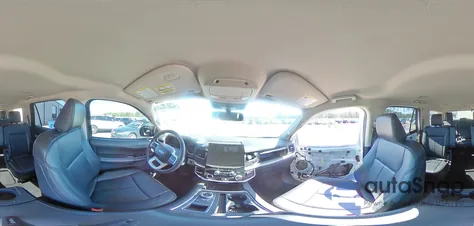 2024 Ford Expedition Xlt z USA, uszkodzony, nr VIN 1FMJU1H87REA11212